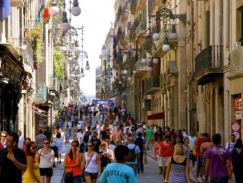 В сентябре иностранные туристы потратили в Испании 8,3 млрд. евро