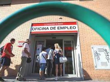 Безработица в Испании растёт четвертый месяц подряд