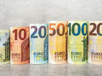 Новые купюры 100 и 200 евро станут более практичными и защищёнными