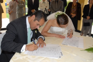 В Испании стало возможным вступить в брак только после 16 лет