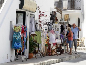 Иностранные туристы оставили в Испании 3 миллиарда евро в январе 2022 года