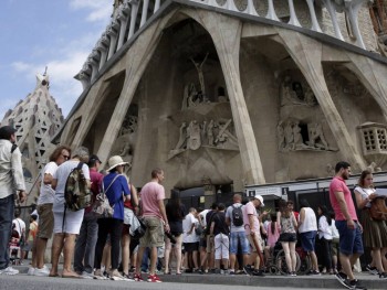 Испанию посетило 79,9 миллионов иностранных туристов за первые одиннадцать месяцев 2023 года